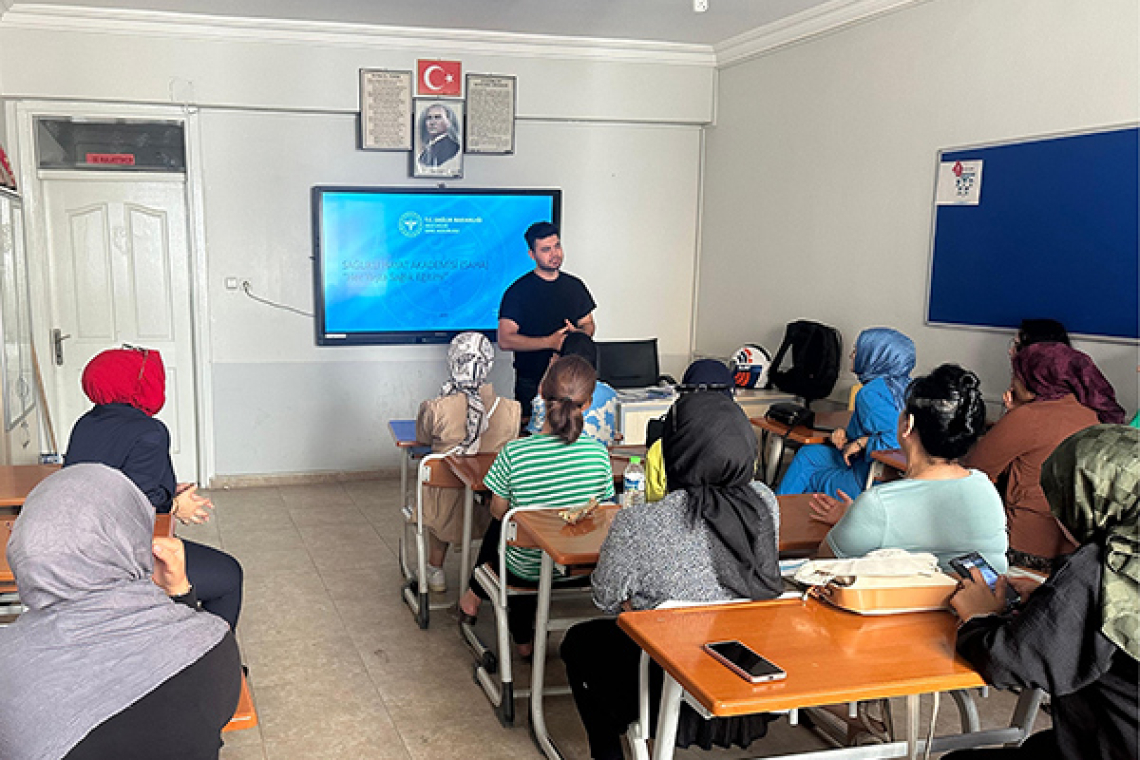 Sağlık Yaşam Merkezi'nden Reyhanlı'da Eğitim
